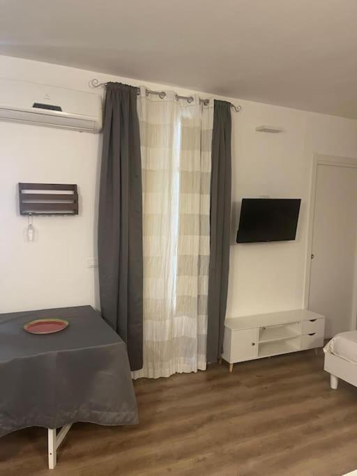 Mazzini 34, Al Politeama Palerme